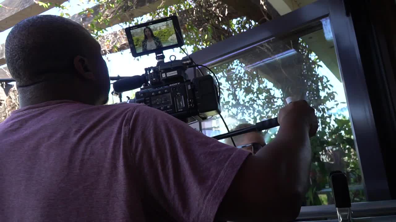 GIA TV Program Thumbnail, Poster