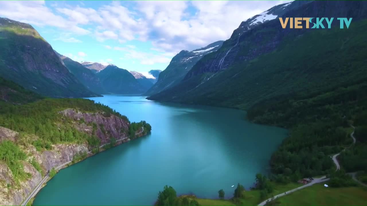 GIA TV Program Thumbnail, Poster