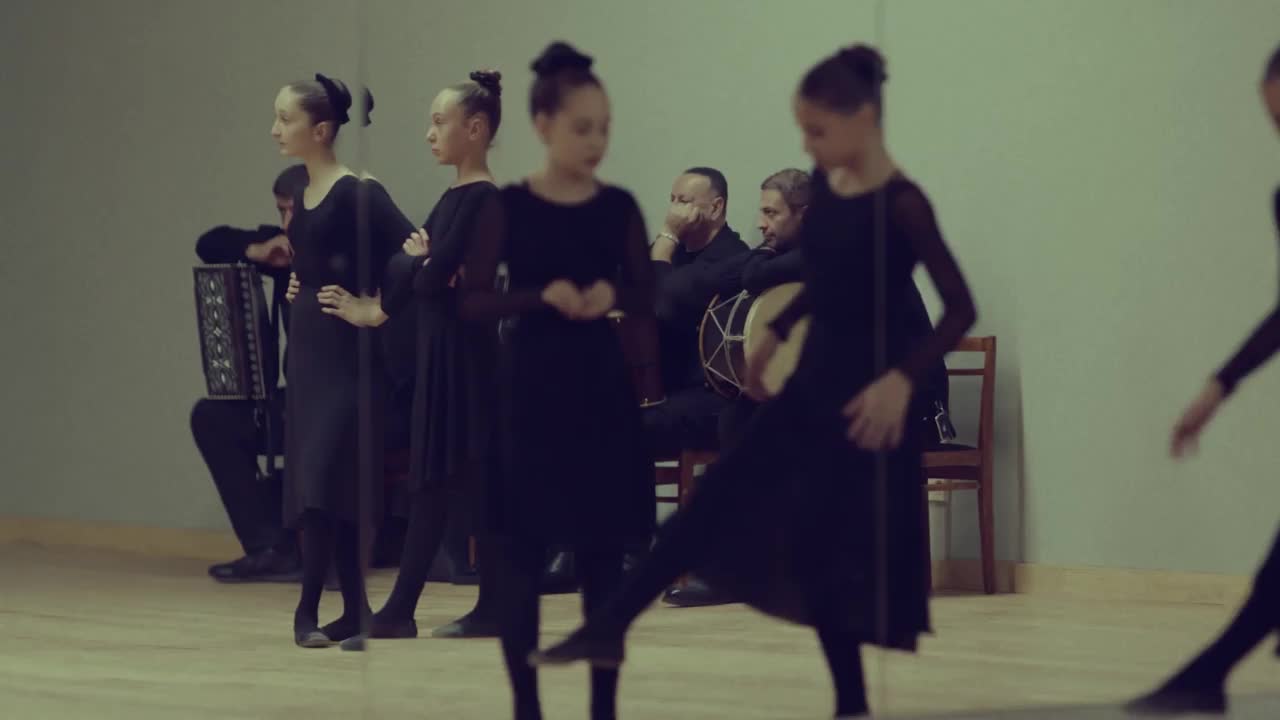 GIA TV Program Thumbnail, Poster