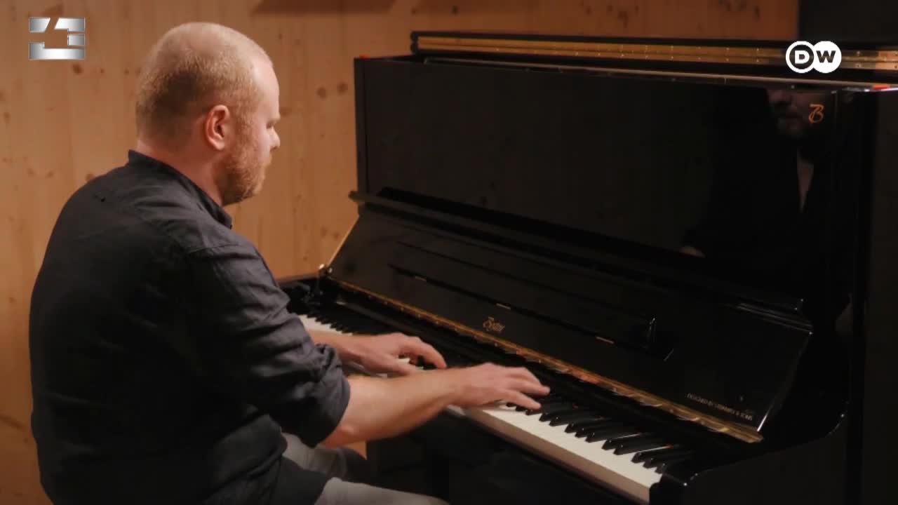 GIA TV Program Thumbnail, Poster