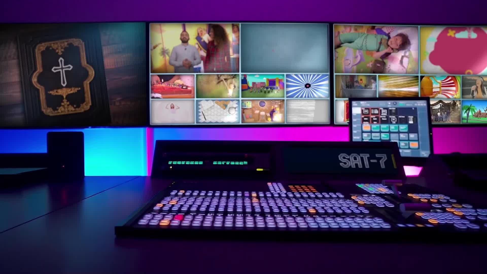 GIA TV Program Thumbnail, Poster