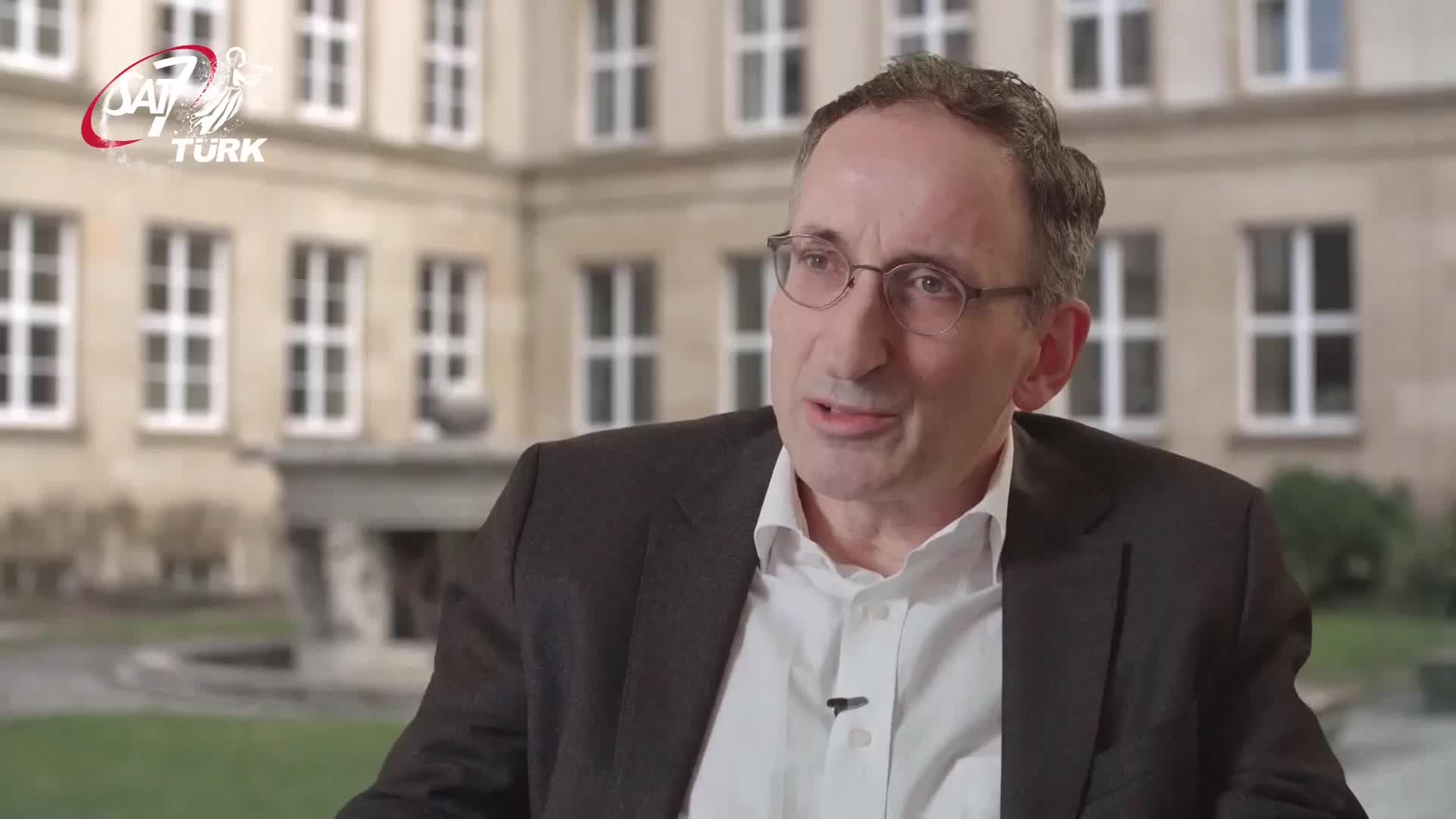 GIA TV Program Thumbnail, Poster