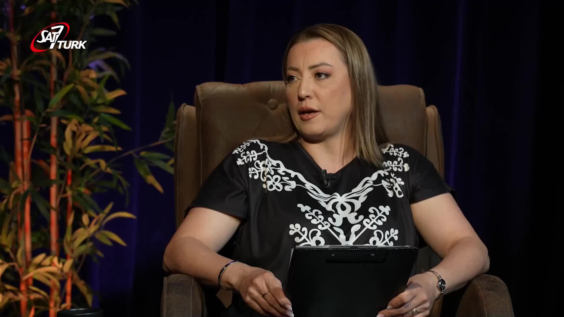 GIA TV Program Thumbnail, Poster